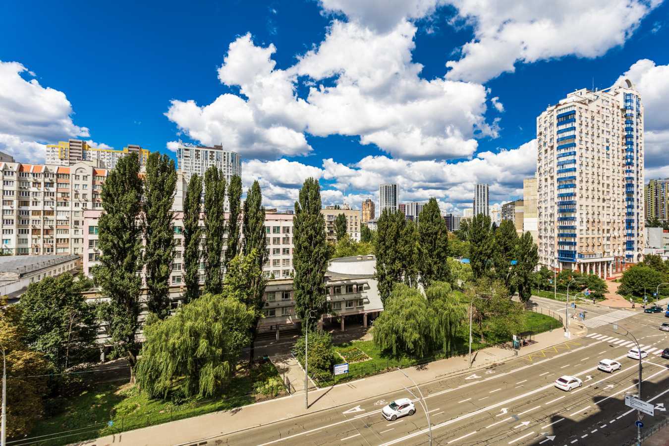 Продаж 1-кімнатної квартири 40 м², В'ячеслава Чорновола вул., 27