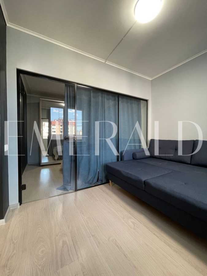 Продаж 2-кімнатної квартири 73.4 м², Урлівська вул., 30