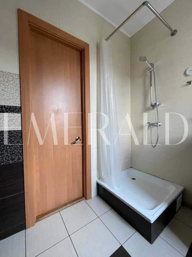 Продаж 2-кімнатної квартири 73.4 м², Урлівська вул., 30