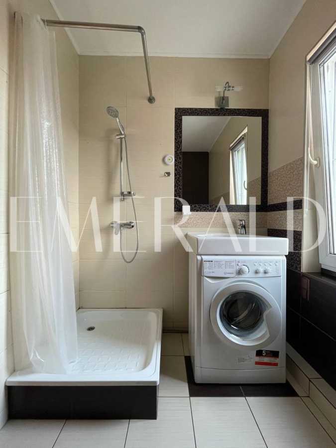Продаж 2-кімнатної квартири 73.4 м², Урлівська вул., 30