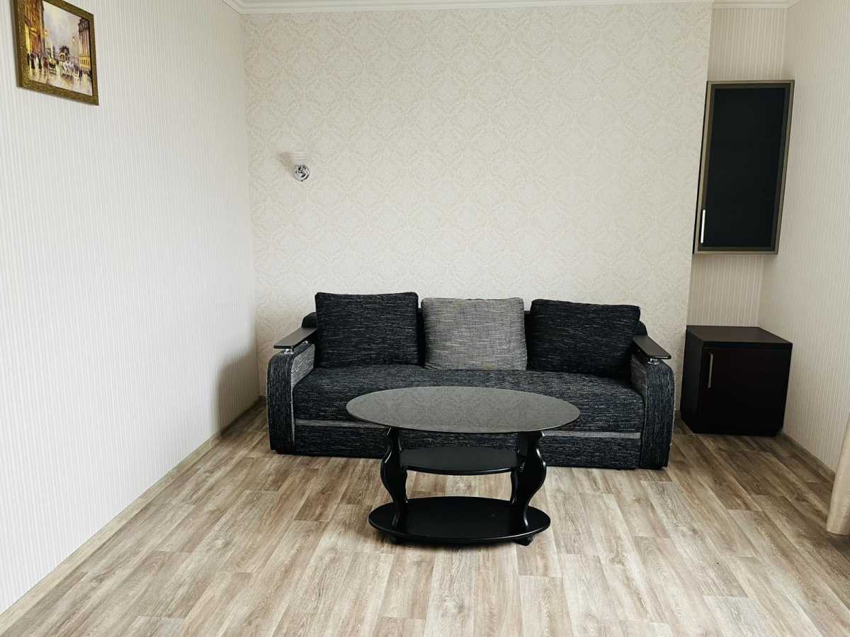 Аренда 2-комнатной квартиры 85 м², Петропавловская ул., 40
