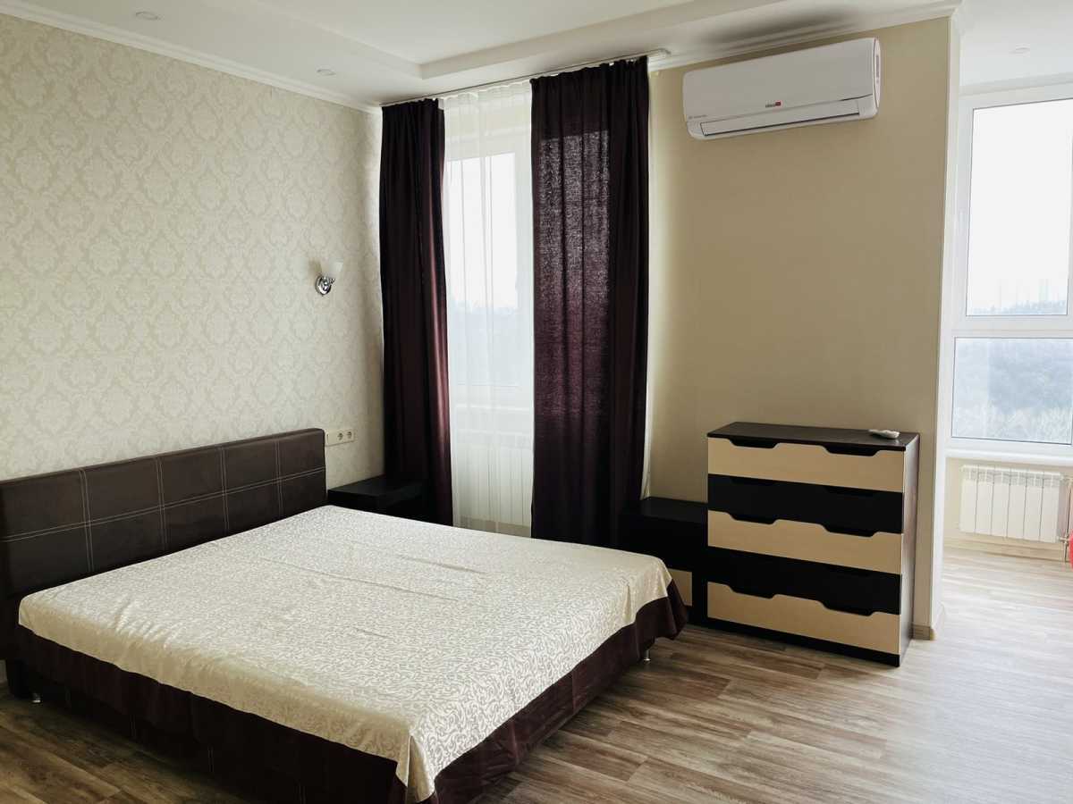 Аренда 2-комнатной квартиры 85 м², Петропавловская ул., 40