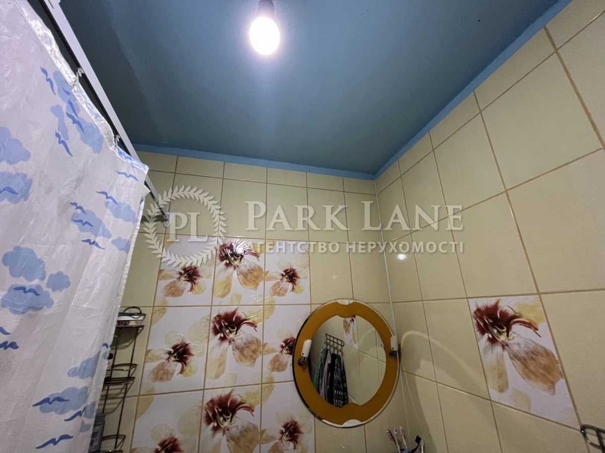 Продаж 2-кімнатної квартири 90 м², Генерала Матикіна вул., 12