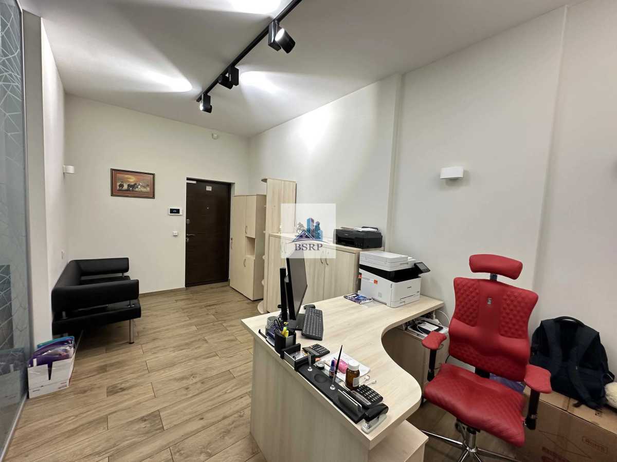 Аренда офиса 100 м², Джона Маккейна ул.
