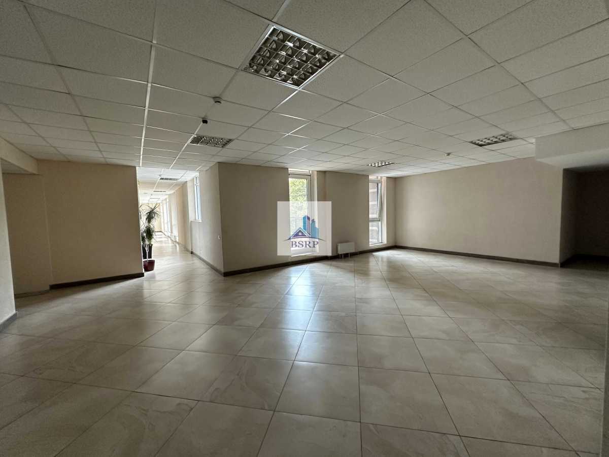 Аренда офиса 100 м², Джона Маккейна ул.