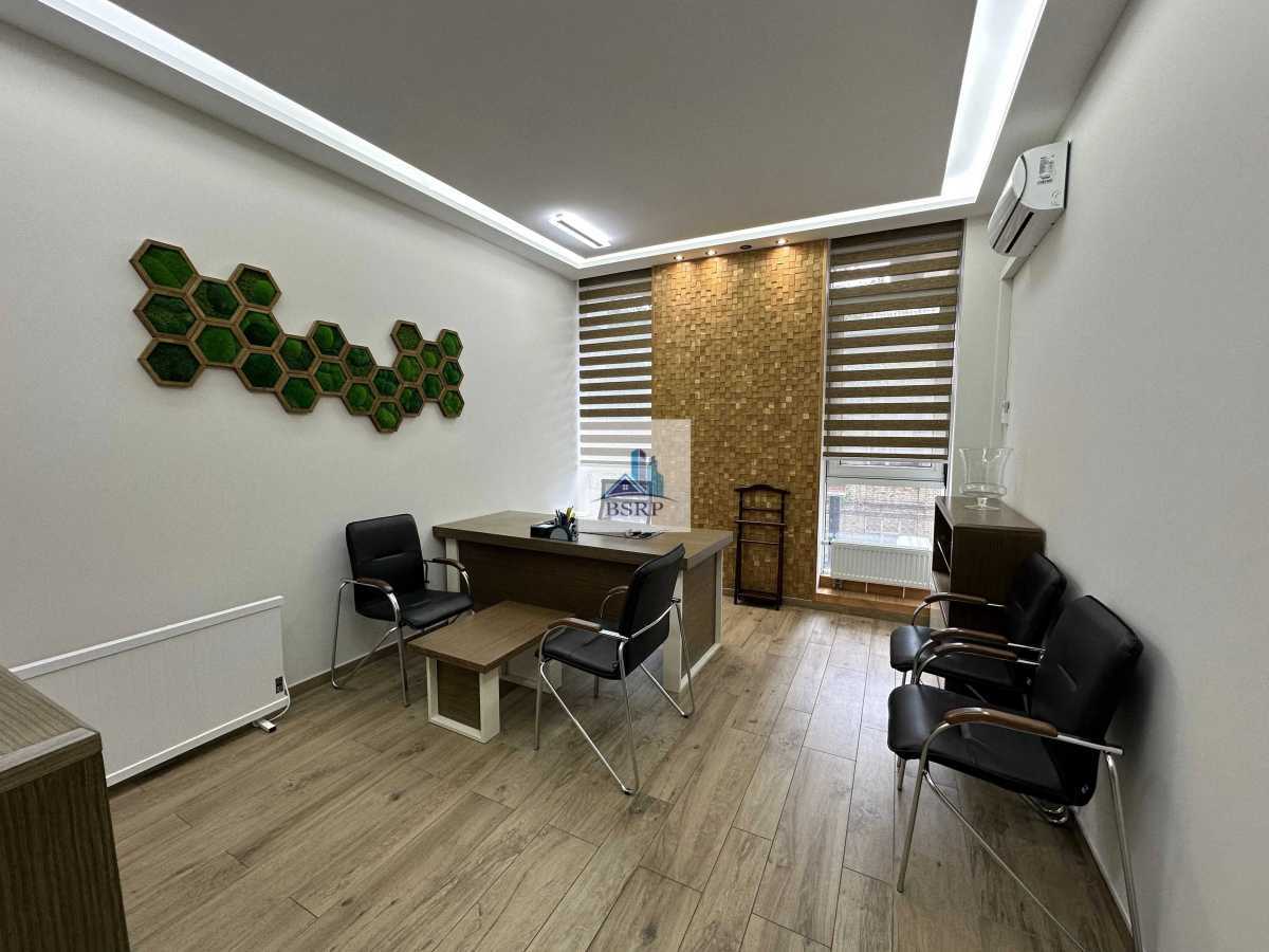 Аренда офиса 100 м², Джона Маккейна ул.