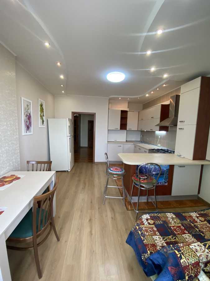 Аренда 2-комнатной квартиры 90 м², Раисы Окипной ул., 8