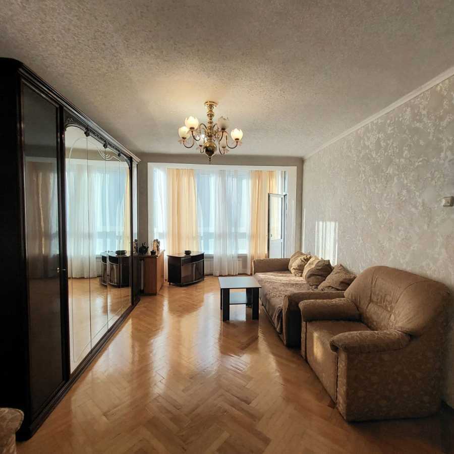 Аренда 2-комнатной квартиры 52 м², Олеся Гончара ул., 47/49