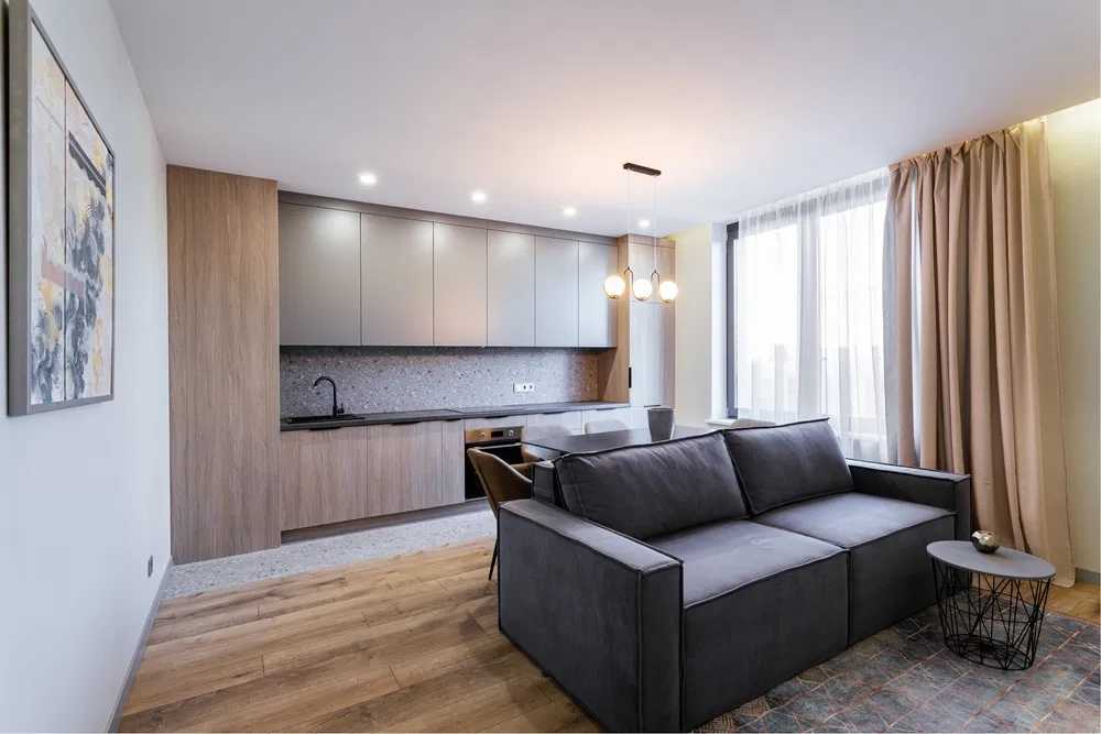Продажа 4-комнатной квартиры 77 м², Победы просп., 67