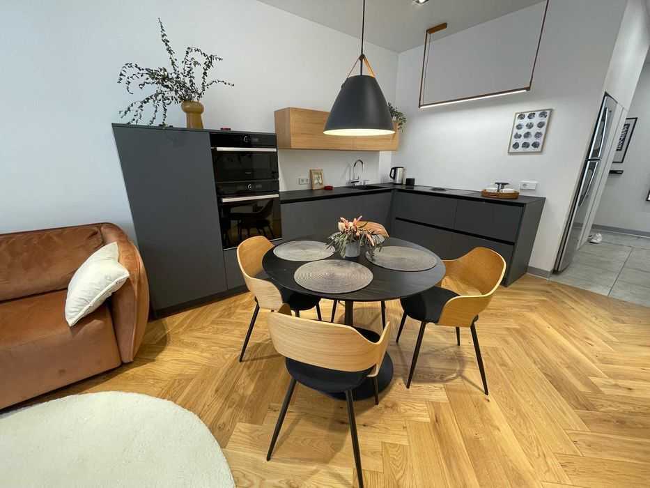 Оренда 3-кімнатної квартири 80 м², Предславинська вул., 57