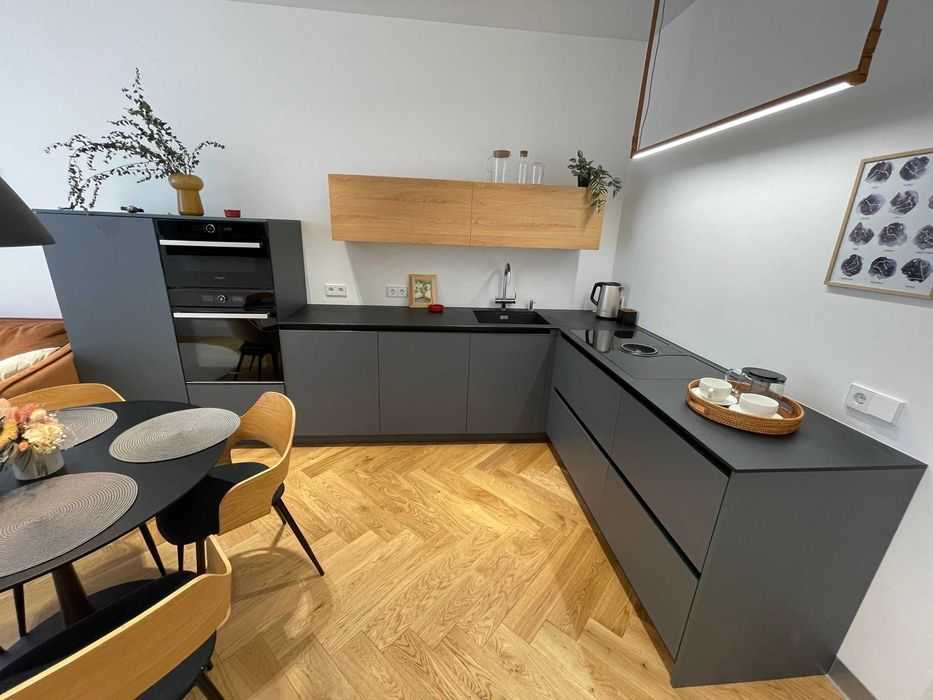 Оренда 3-кімнатної квартири 80 м², Предславинська вул., 57