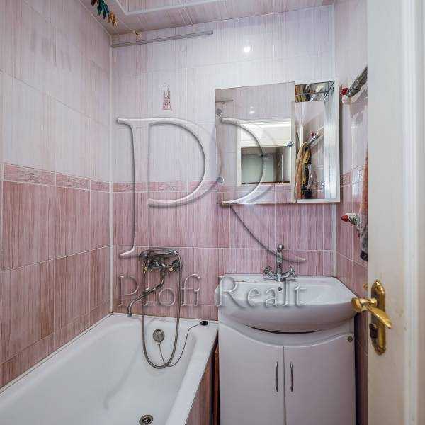 Продаж 2-кімнатної квартири 39 м², Академіка Кіпріанова вул., Шалимова, 11А