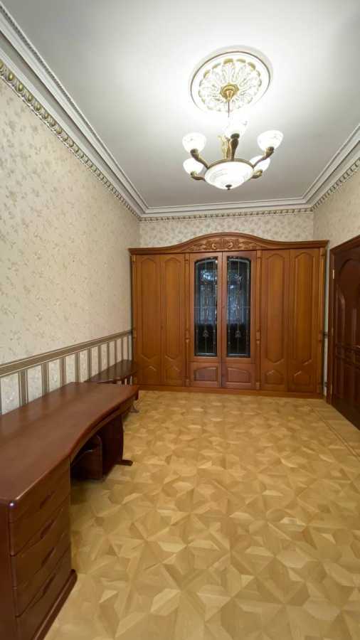 Аренда 3-комнатной квартиры 93 м², Заньковецкой ул., 8