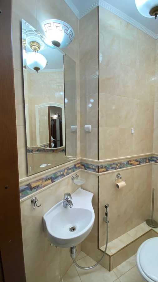 Аренда 3-комнатной квартиры 93 м², Заньковецкой ул., 8