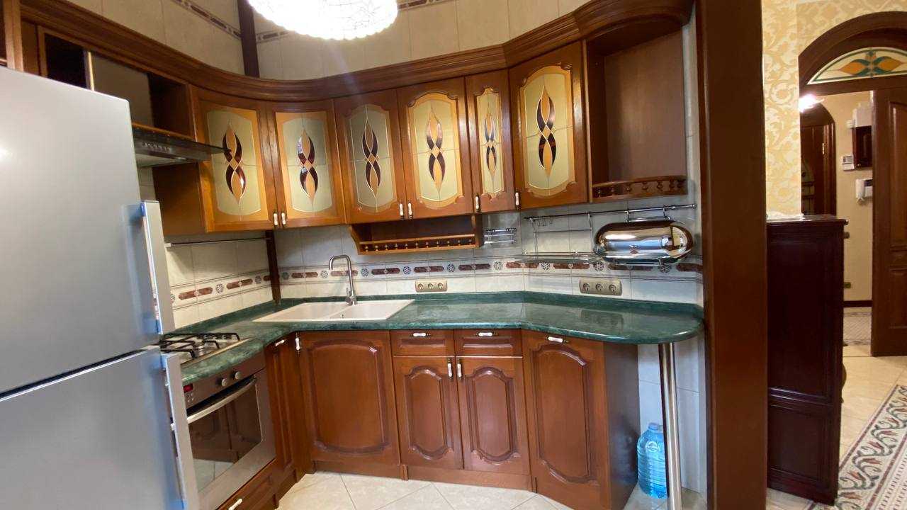 Аренда 3-комнатной квартиры 93 м², Заньковецкой ул., 8