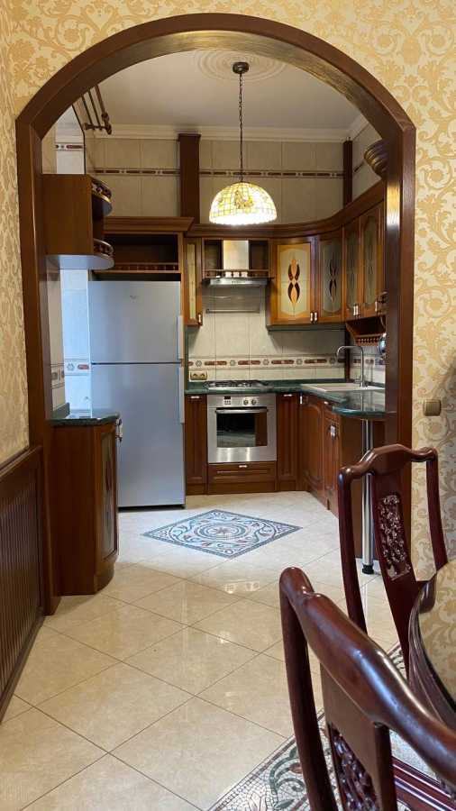 Аренда 3-комнатной квартиры 93 м², Заньковецкой ул., 8