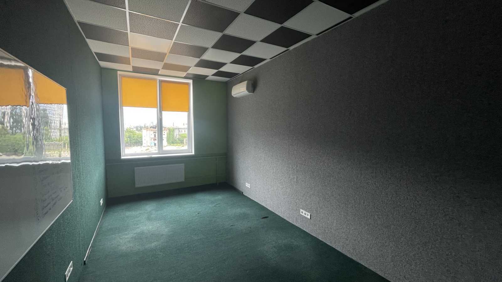 Оренда офісу 240 м², Маршала Рибалка вул., 11