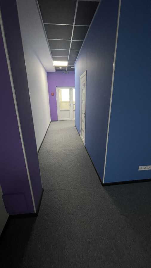 Оренда офісу 240 м², Маршала Рибалка вул., 11