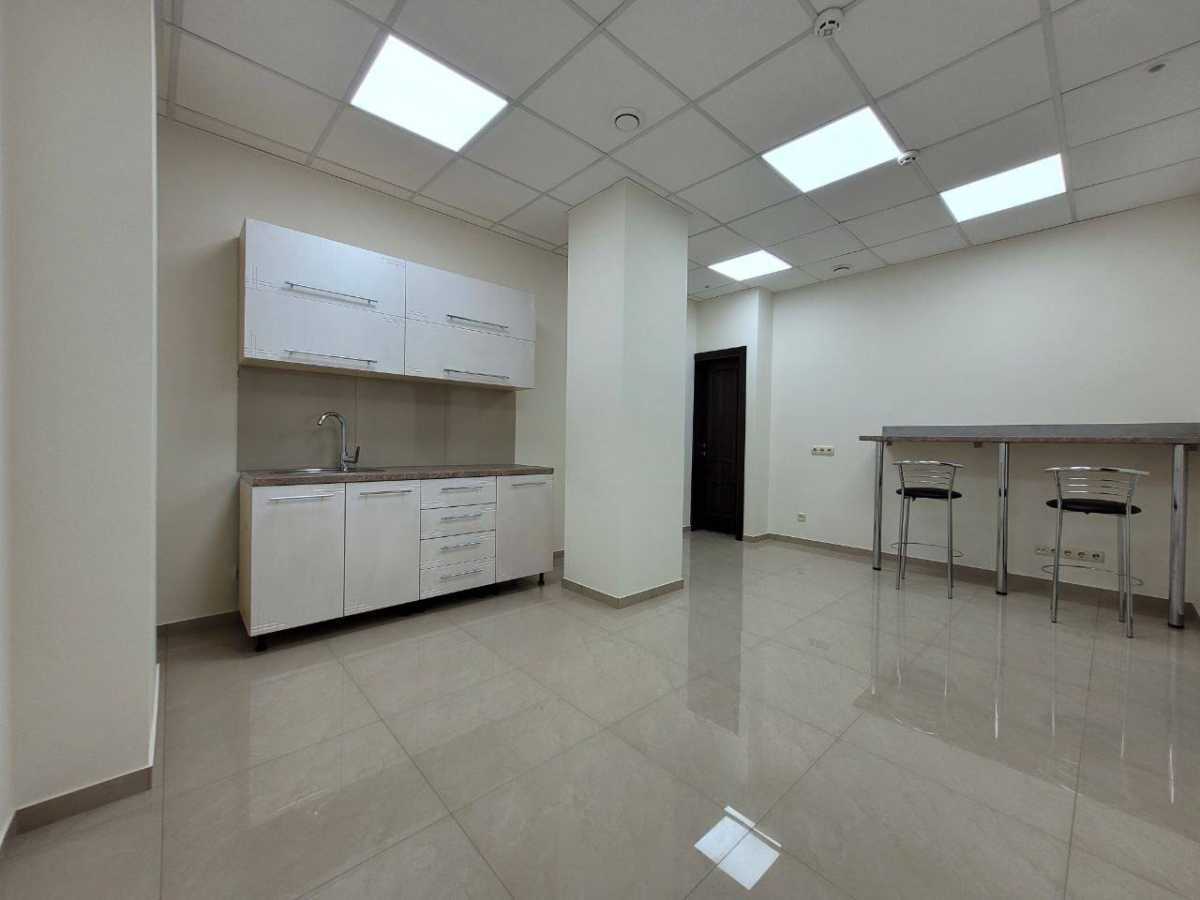 Оренда офісу 340 м², Спаська вул., 5
