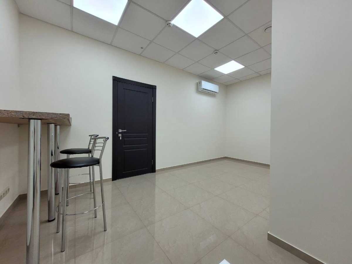 Оренда офісу 340 м², Спаська вул., 5