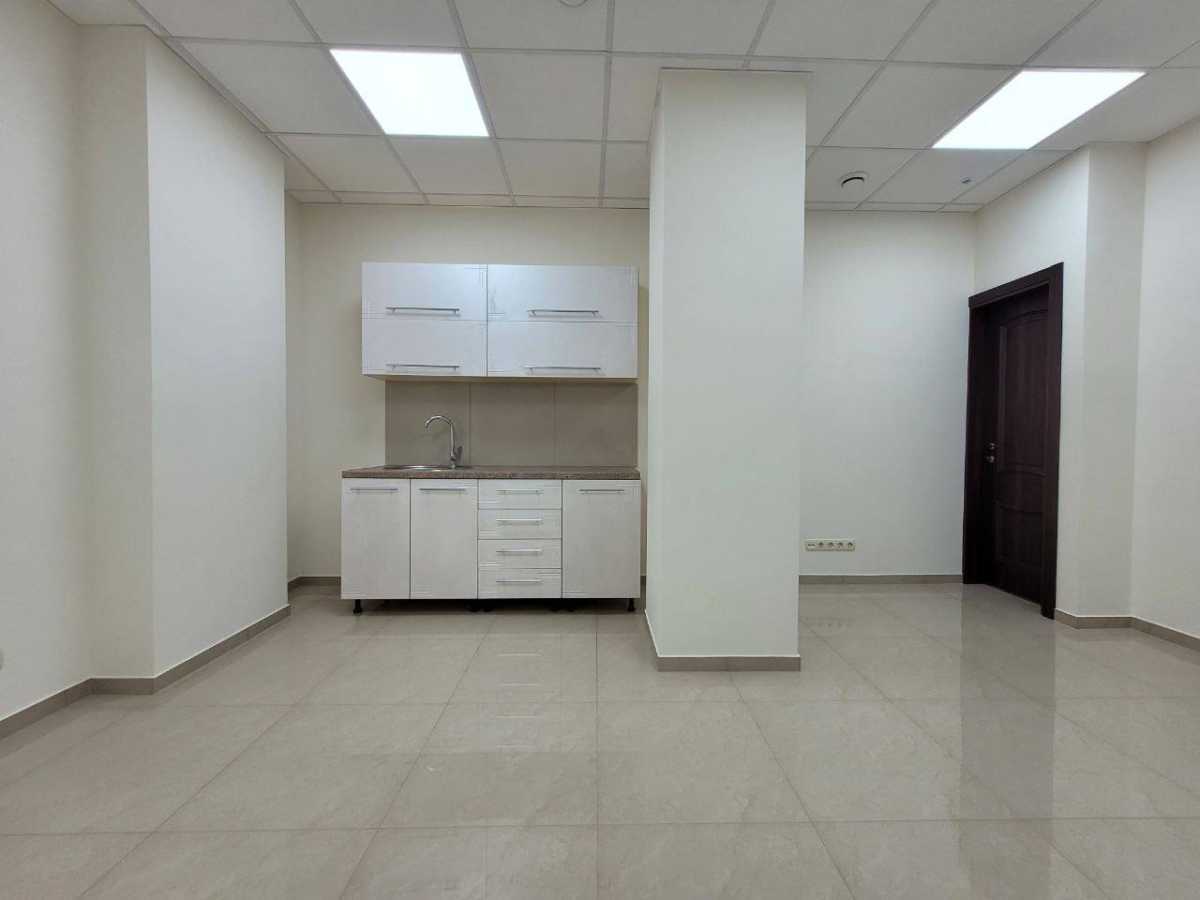 Оренда офісу 340 м², Спаська вул., 5