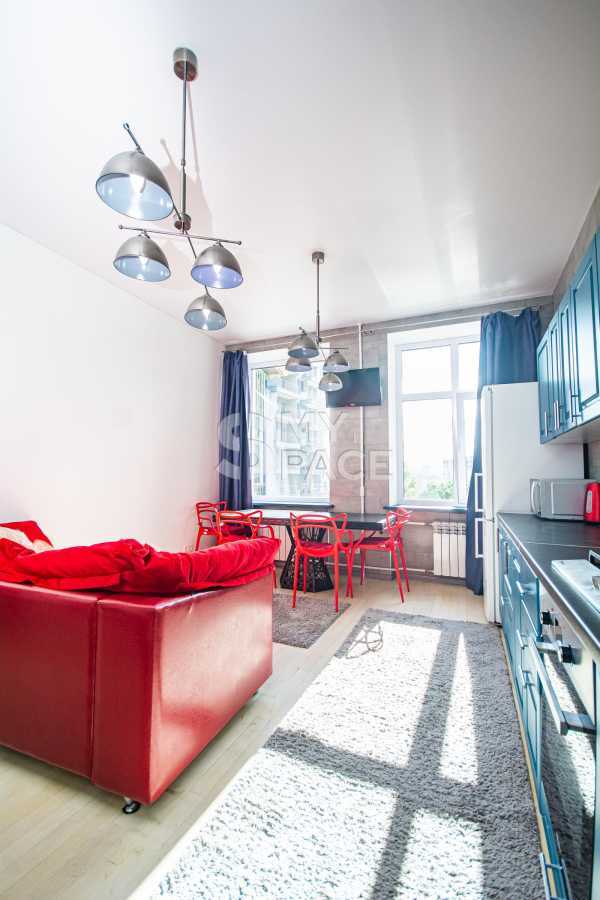 Продажа 2-комнатной квартиры 47 м², Джона Маккейна ул., 9