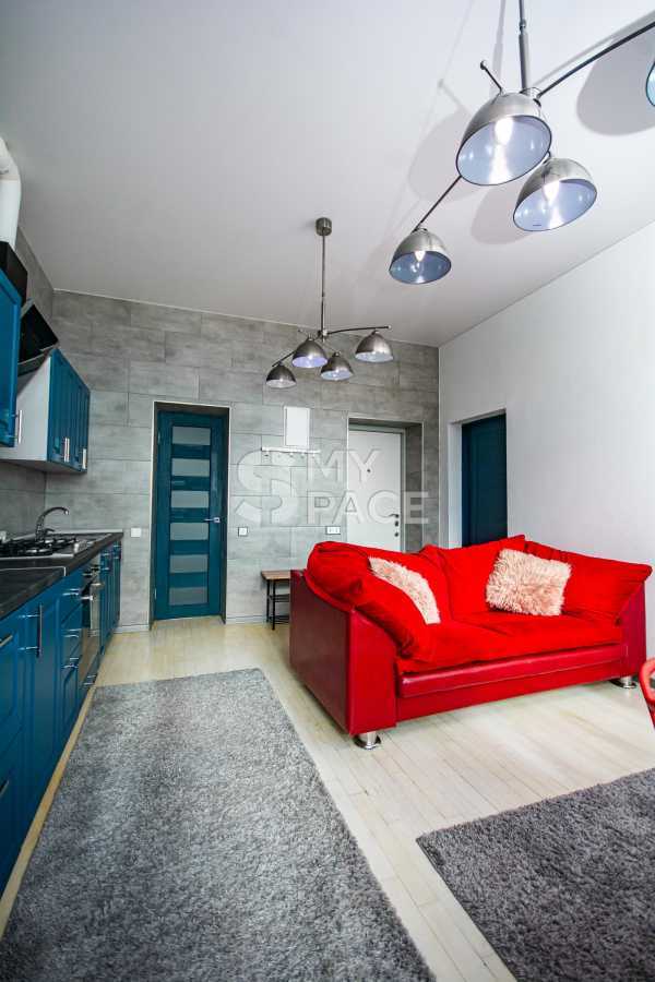 Продажа 2-комнатной квартиры 47 м², Джона Маккейна ул., 9