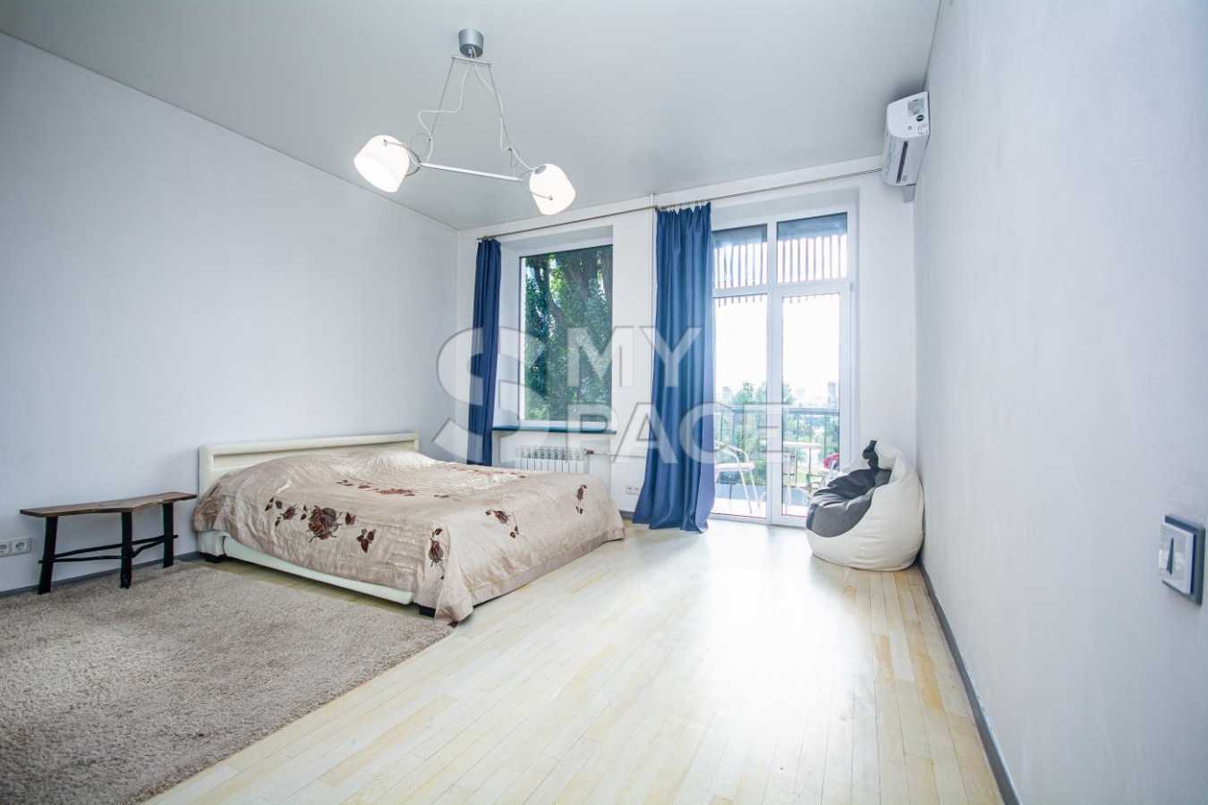 Продажа 2-комнатной квартиры 47 м², Джона Маккейна ул., 9