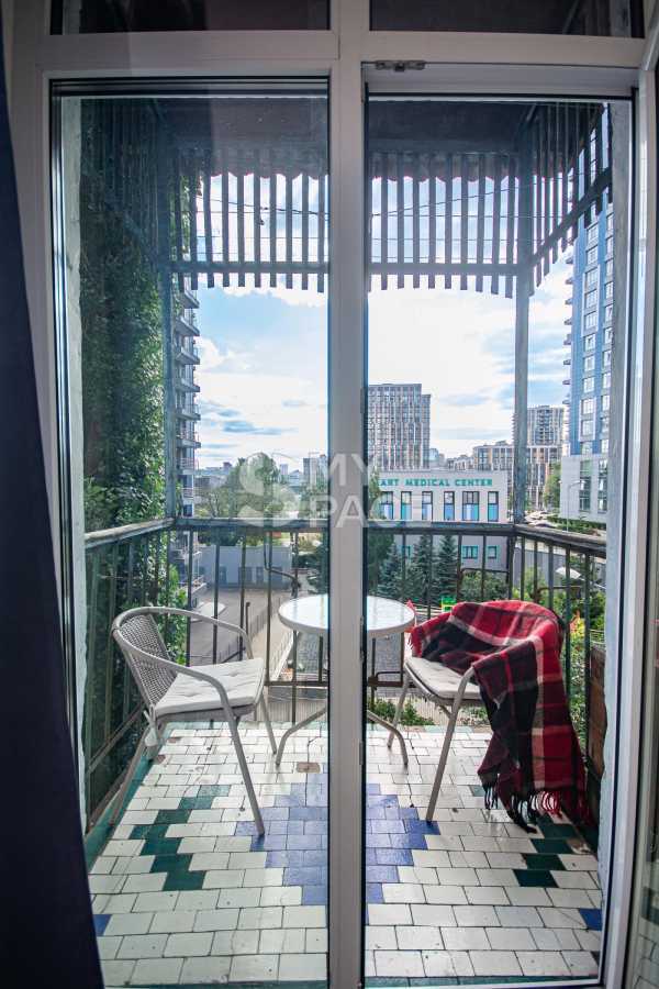 Продажа 2-комнатной квартиры 47 м², Джона Маккейна ул., 9