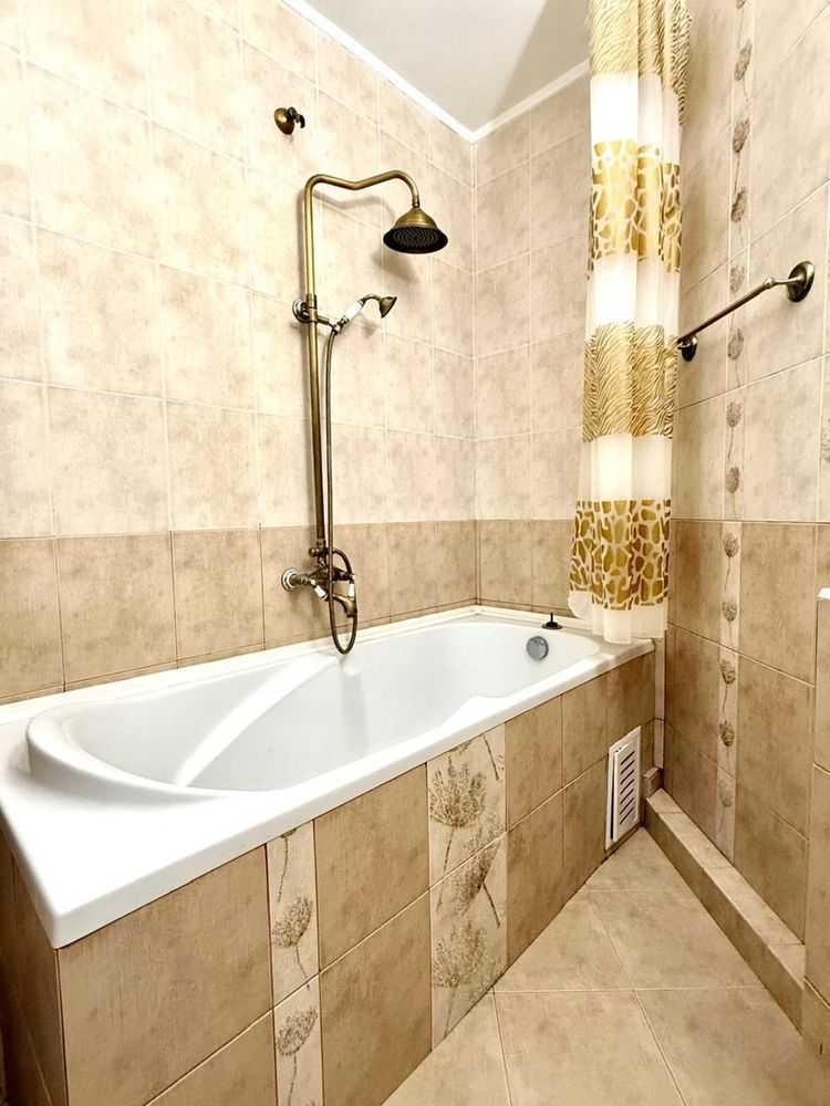 Продаж 3-кімнатної квартири 103 м², Смілянська, 15