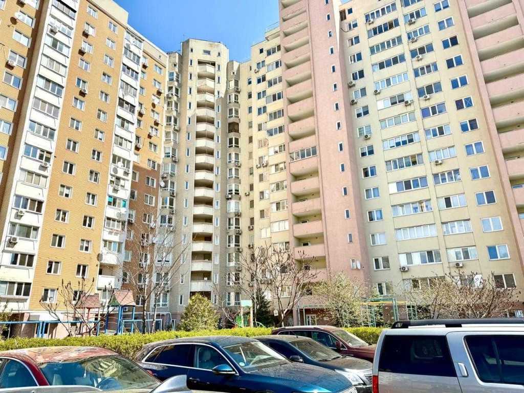 Продаж 3-кімнатної квартири 103 м², Смілянська, 15