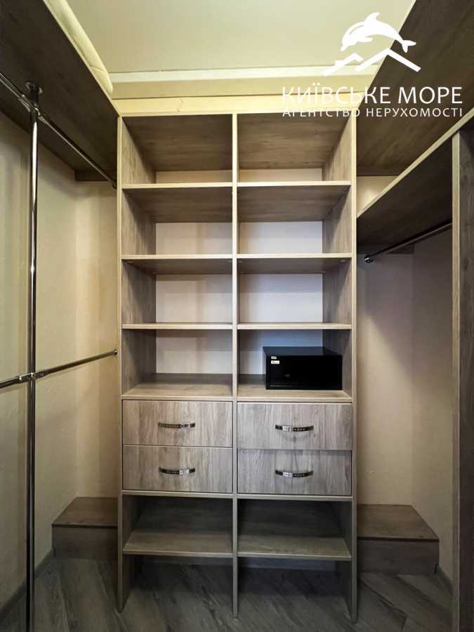 Продаж 3-кімнатної квартири 63.4 м², Воскресенська вул., 16Б