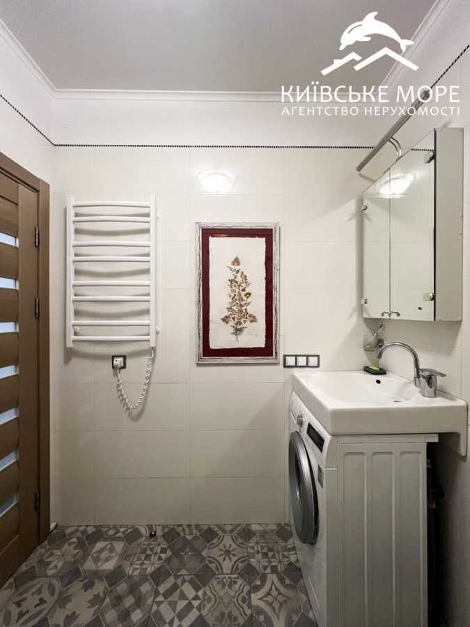 Продаж 3-кімнатної квартири 63.4 м², Воскресенська вул., 16Б