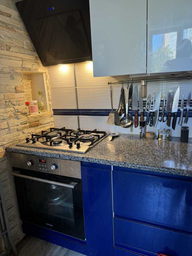 Оренда 3-кімнатної квартири 70 м², Свободи просп., 5