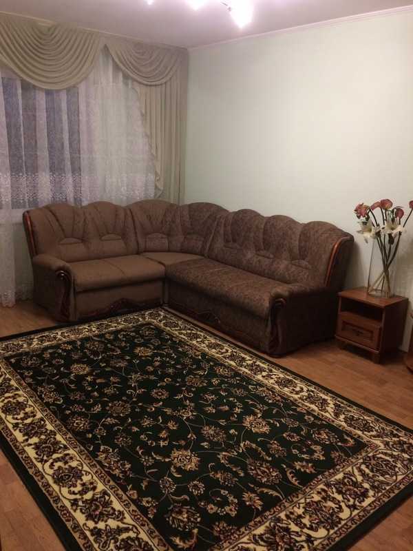 Оренда 3-кімнатної квартири 71 м², Правди просп., 10