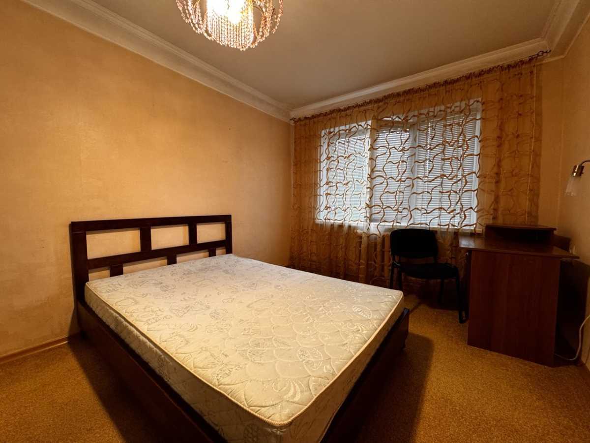 Продаж 2-кімнатної квартири 46 м², Михайла Донця вул., 27А