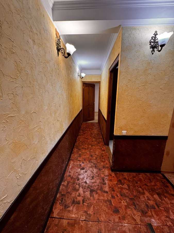 Продаж 2-кімнатної квартири 46 м², Михайла Донця вул., 27А