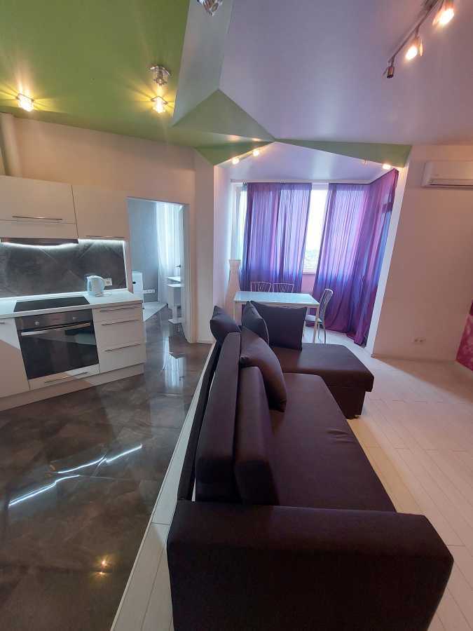 Оренда 1-кімнатної квартири 50 м², Степана Ковніра вул., Рудницкого, 5А