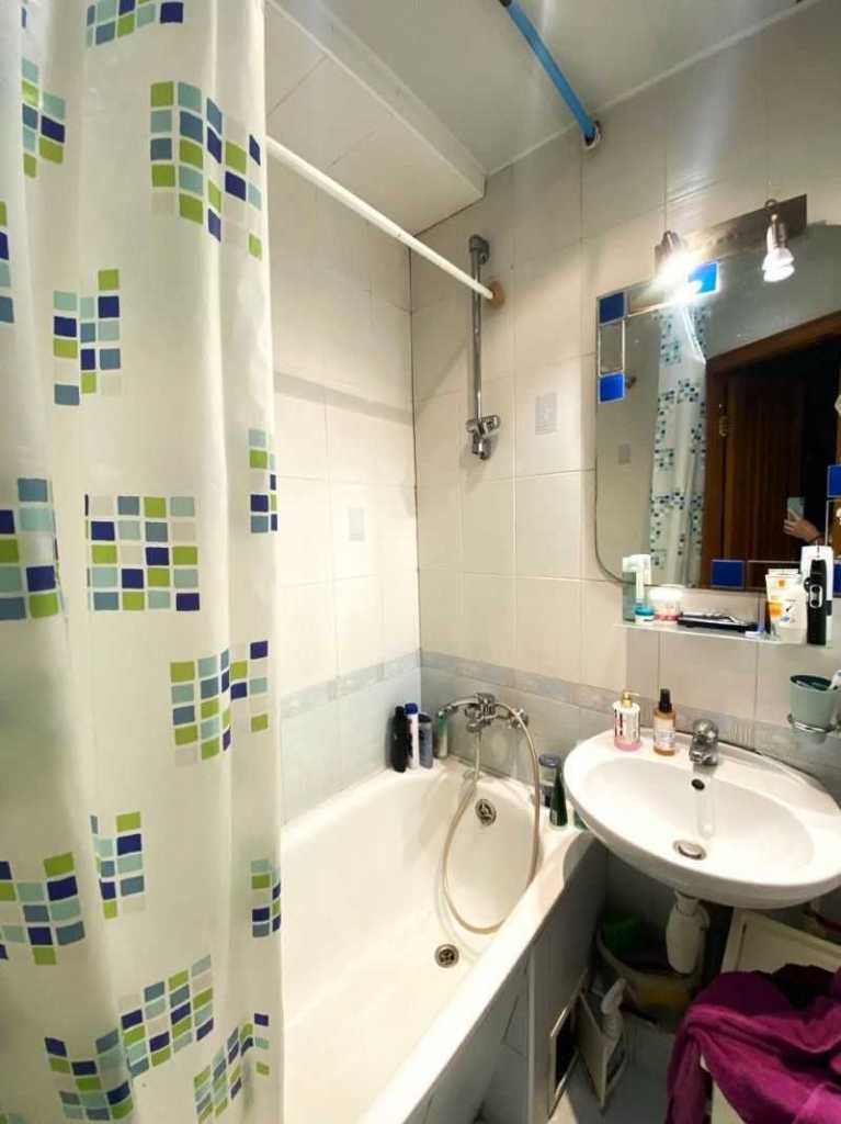 Продажа 2-комнатной квартиры 46 м², Строителей ул., 11