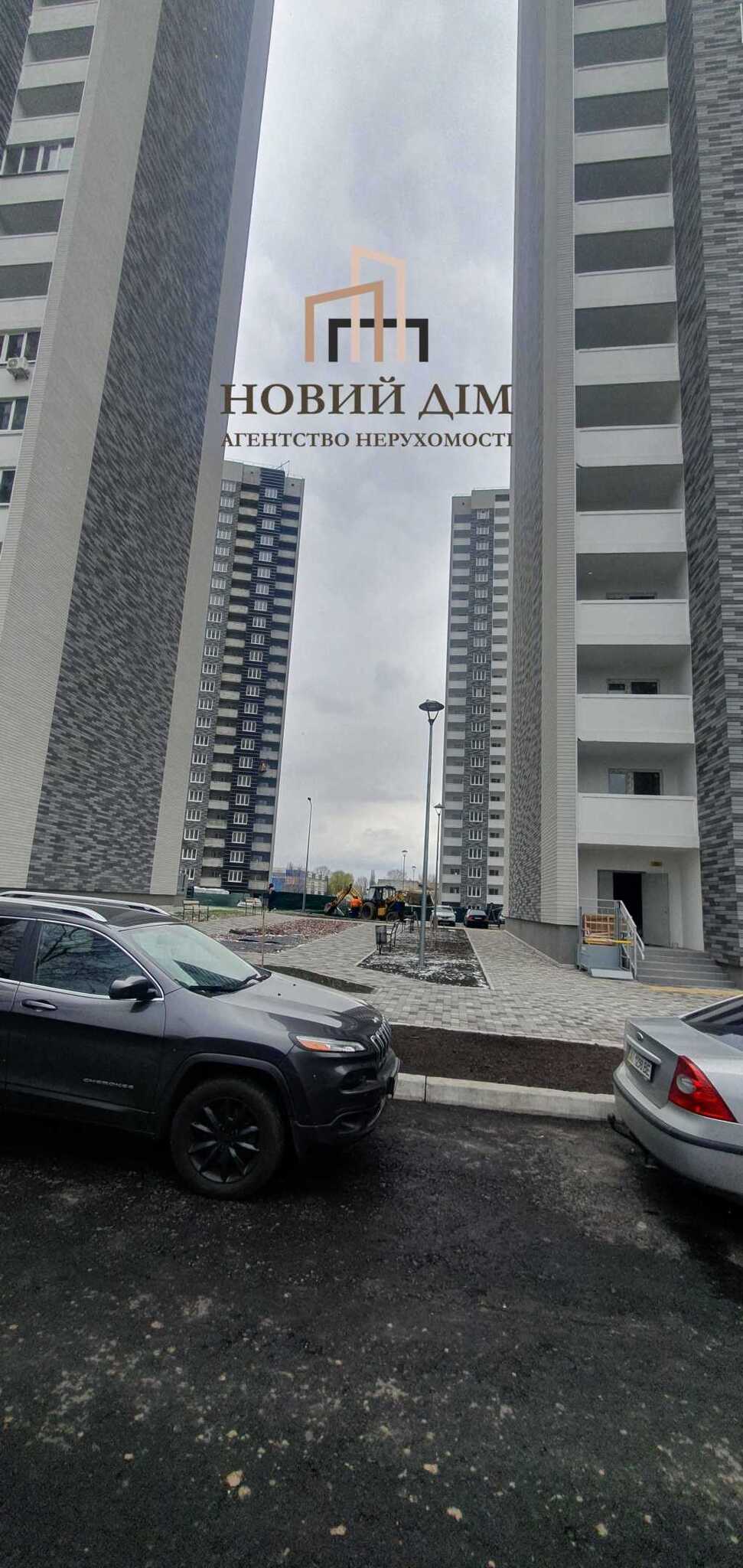 Продаж 2-кімнатної квартири 72.05 м², Коноплянська вул.