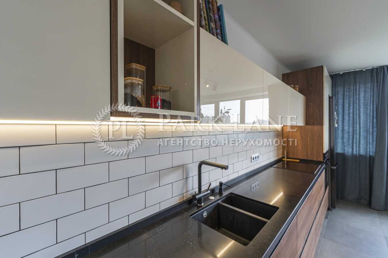 Продажа 2-комнатной квартиры 78.9 м², Демеевская ул., 13