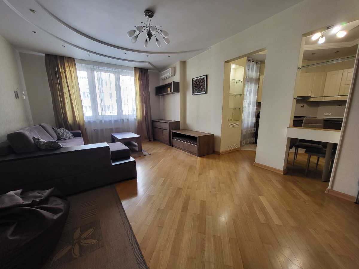 Аренда 1-комнатной квартиры 50 м², Раисы Окипной ул., 8