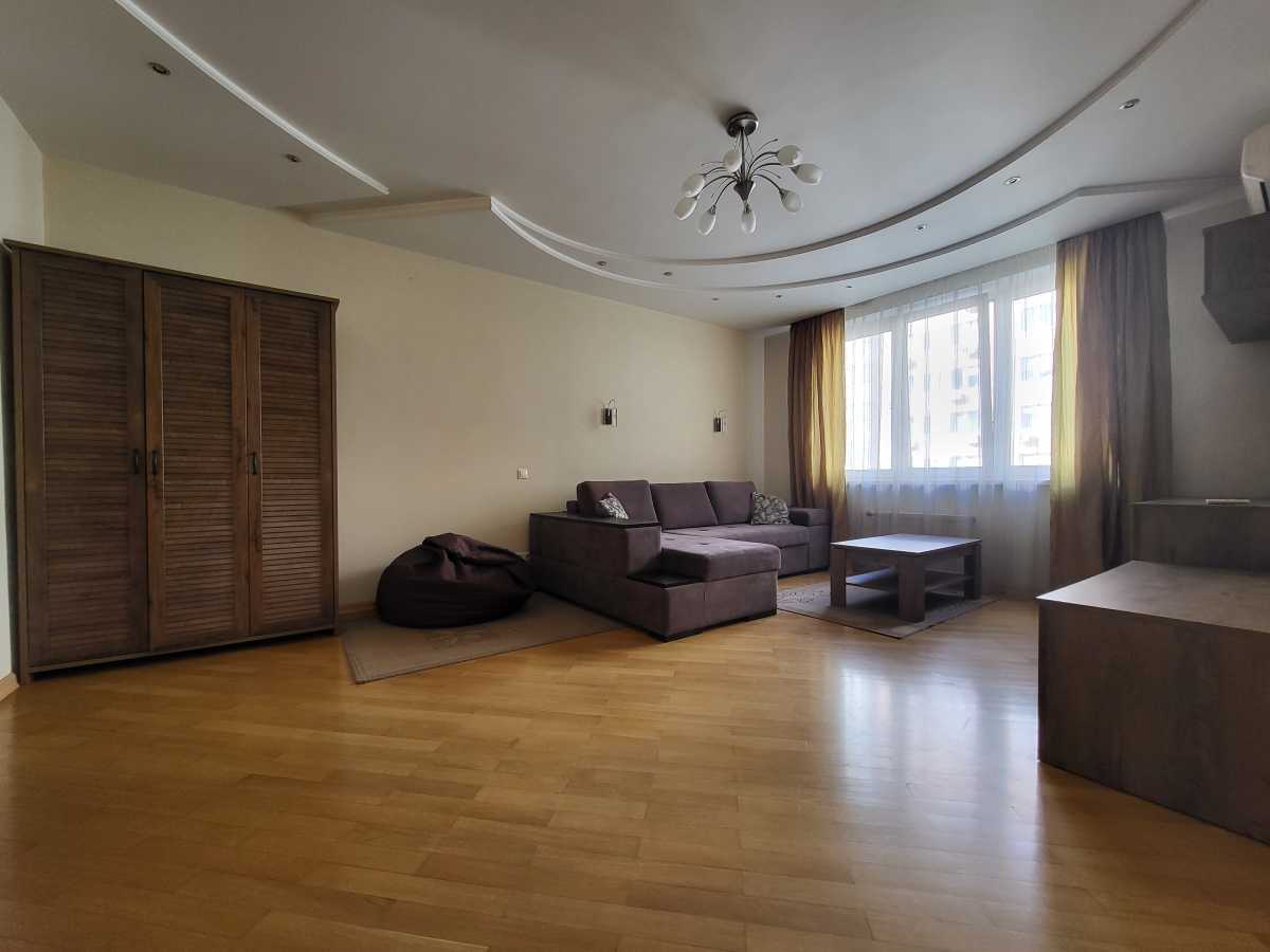 Аренда 1-комнатной квартиры 50 м², Раисы Окипной ул., 8