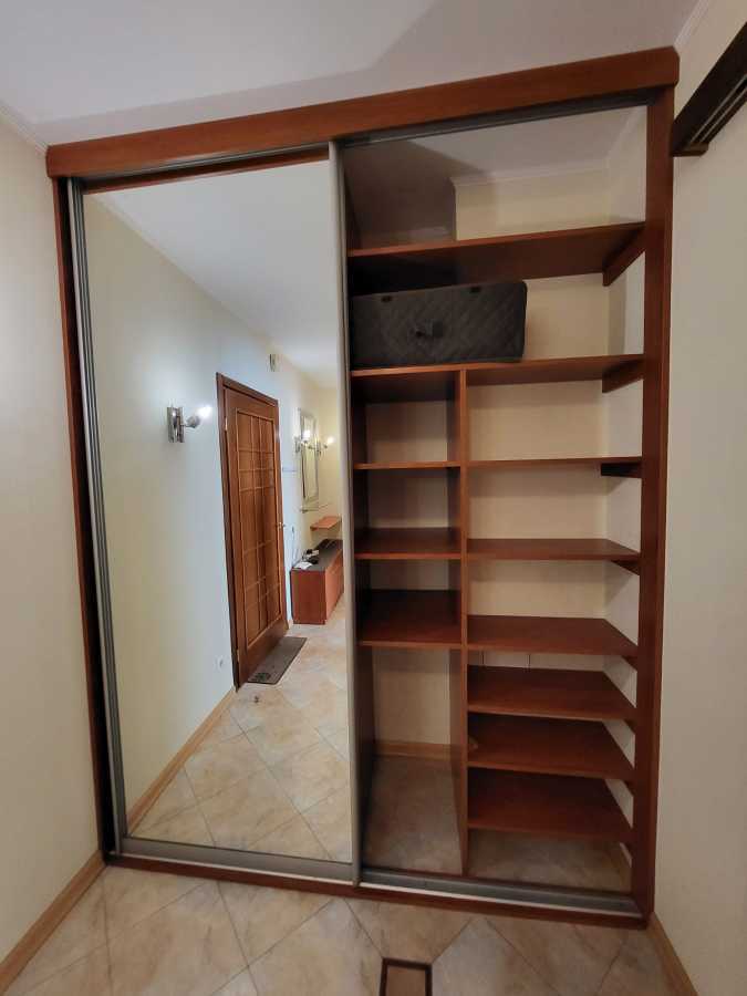 Аренда 1-комнатной квартиры 50 м², Раисы Окипной ул., 8
