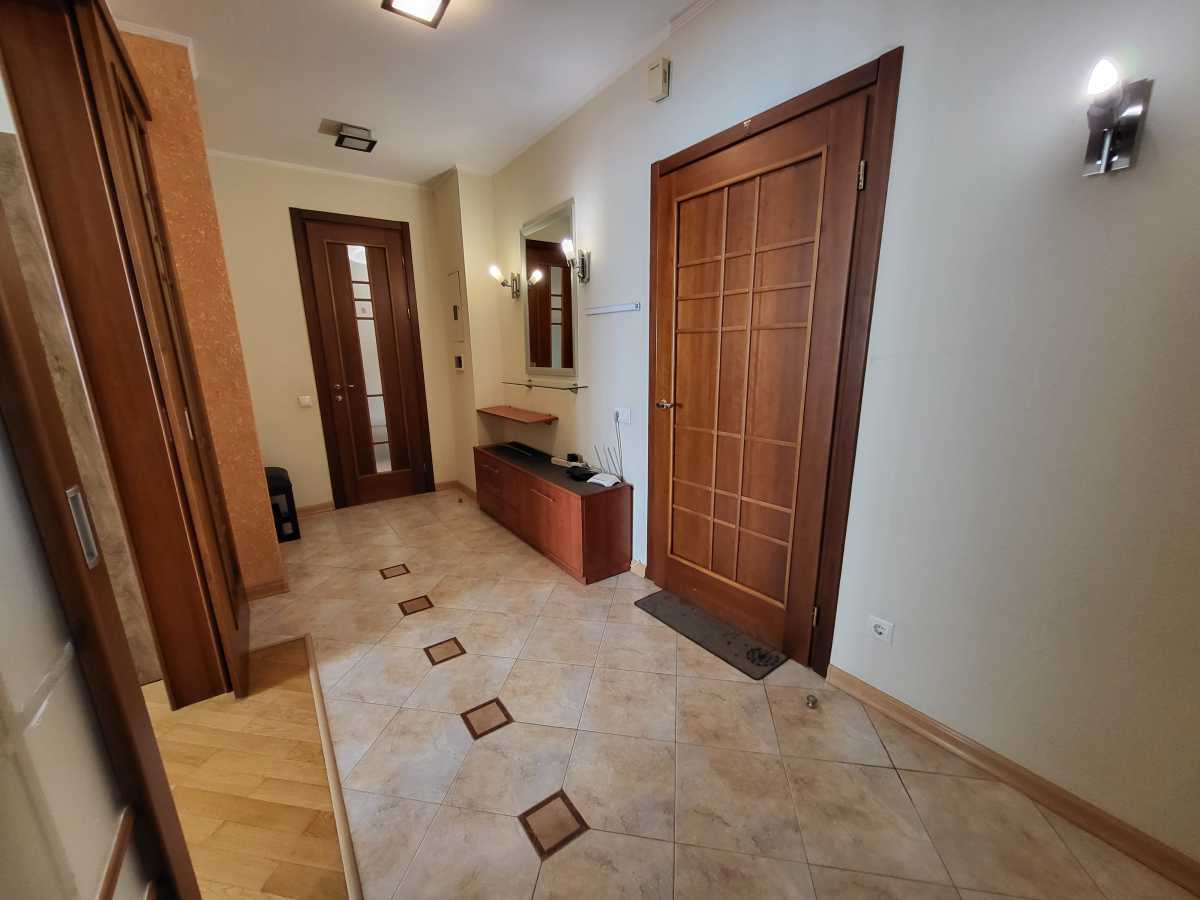 Аренда 1-комнатной квартиры 50 м², Раисы Окипной ул., 8