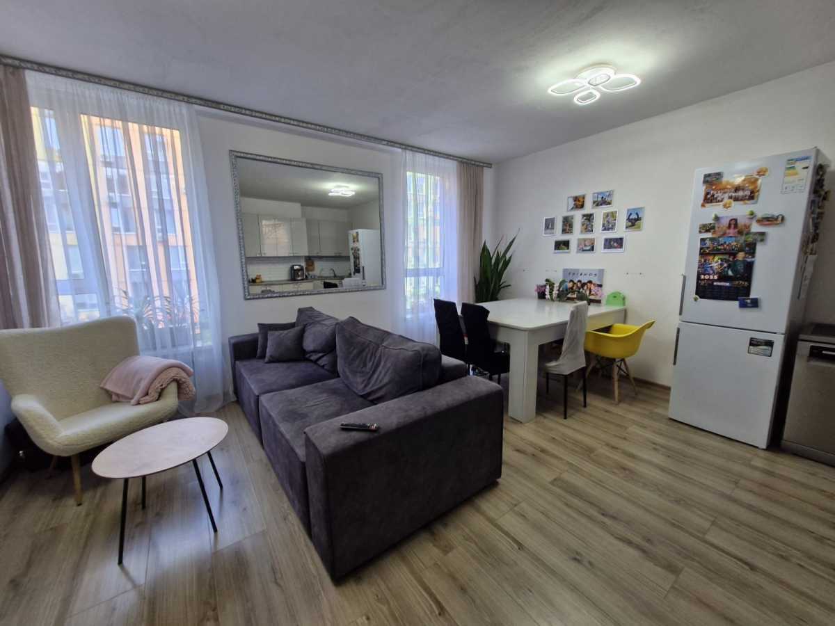 Продажа 2-комнатной квартиры 72 м², Соборности просп., 17 К2