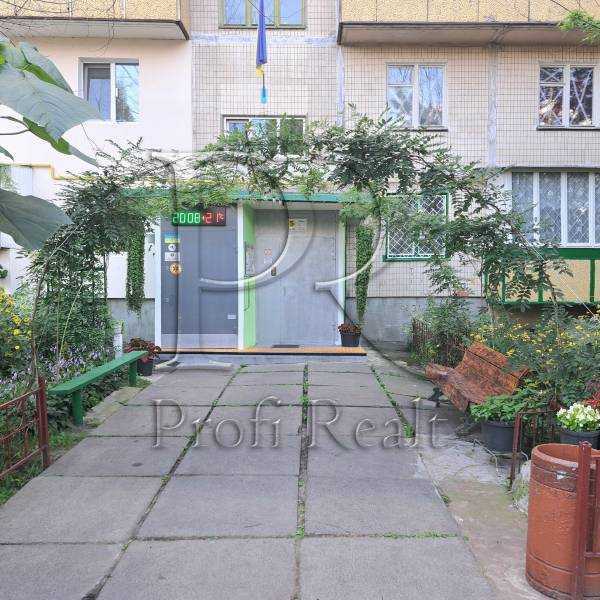 Продажа 1-комнатной квартиры 35 м², Лесной просп., 33