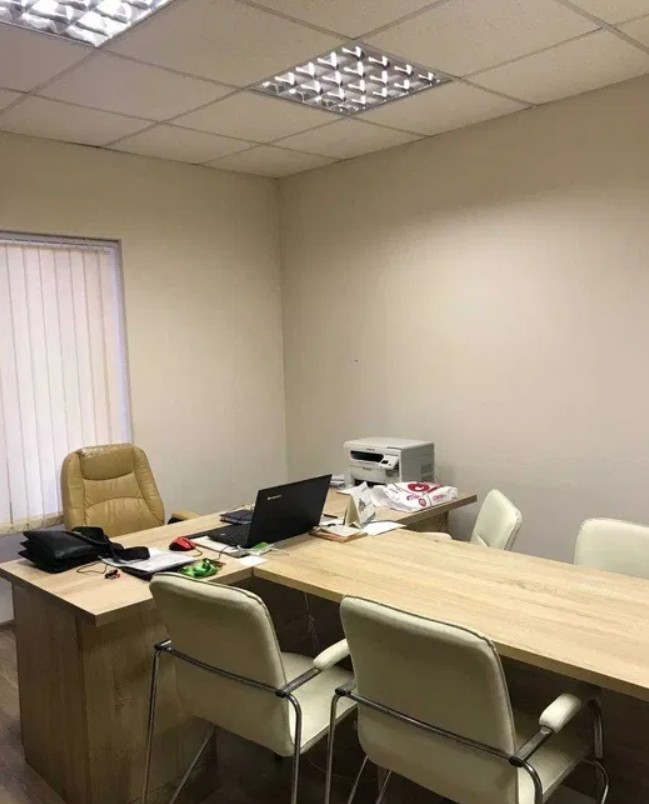 Оренда приміщення вільного призначення 1613 м², Неделина вул.