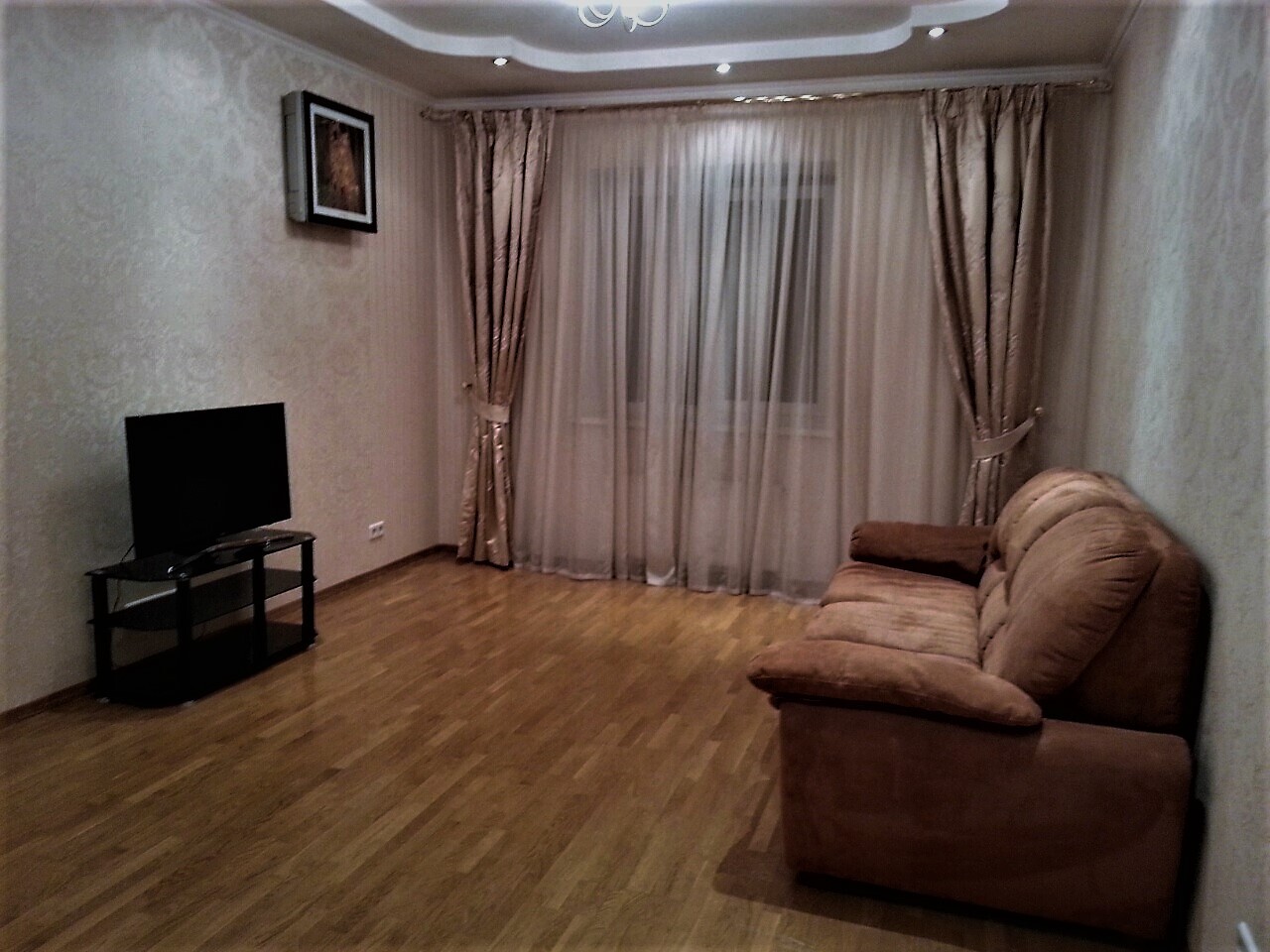 Аренда 2-комнатной квартиры 80 м², Вячеслава Черновола ул., 25
