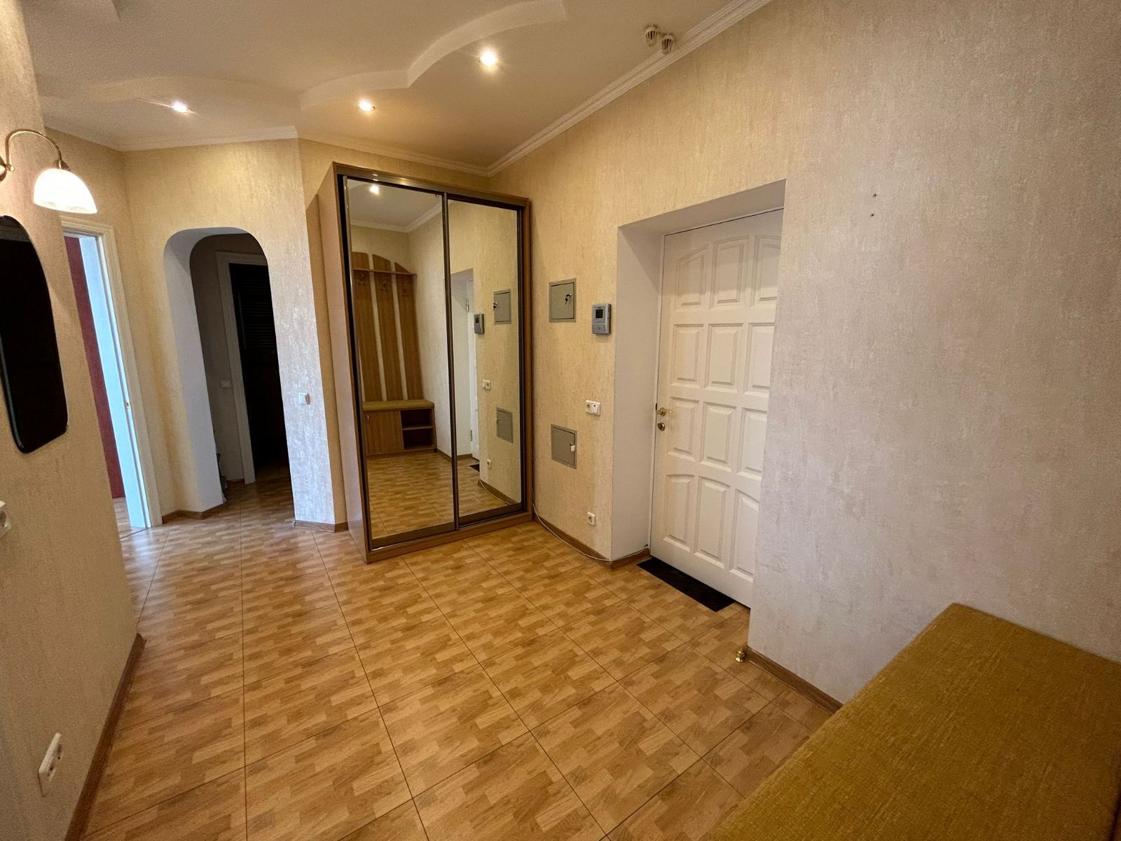 Аренда 2-комнатной квартиры 80 м², Вячеслава Черновола ул., 25